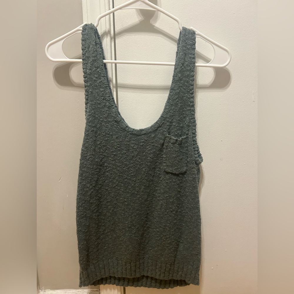 Dark green beachy pocket tank